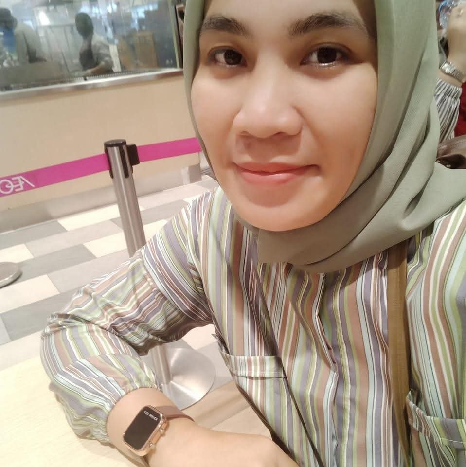 Marni Yuniar Rika S. Pd